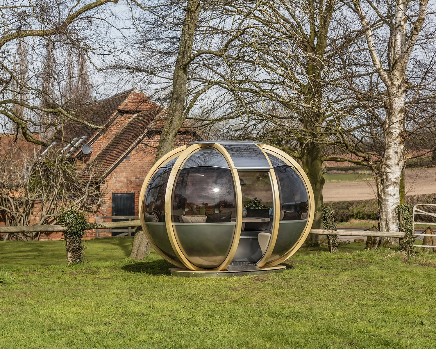 Ovalhouse Garden Pod Small