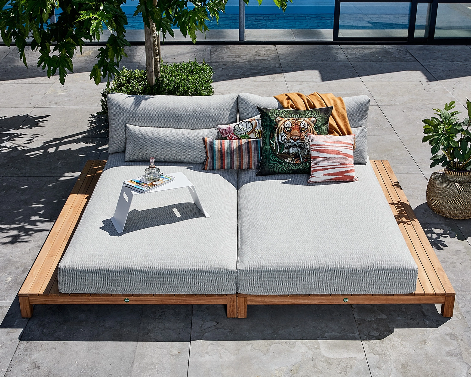 Portofino Day Bed