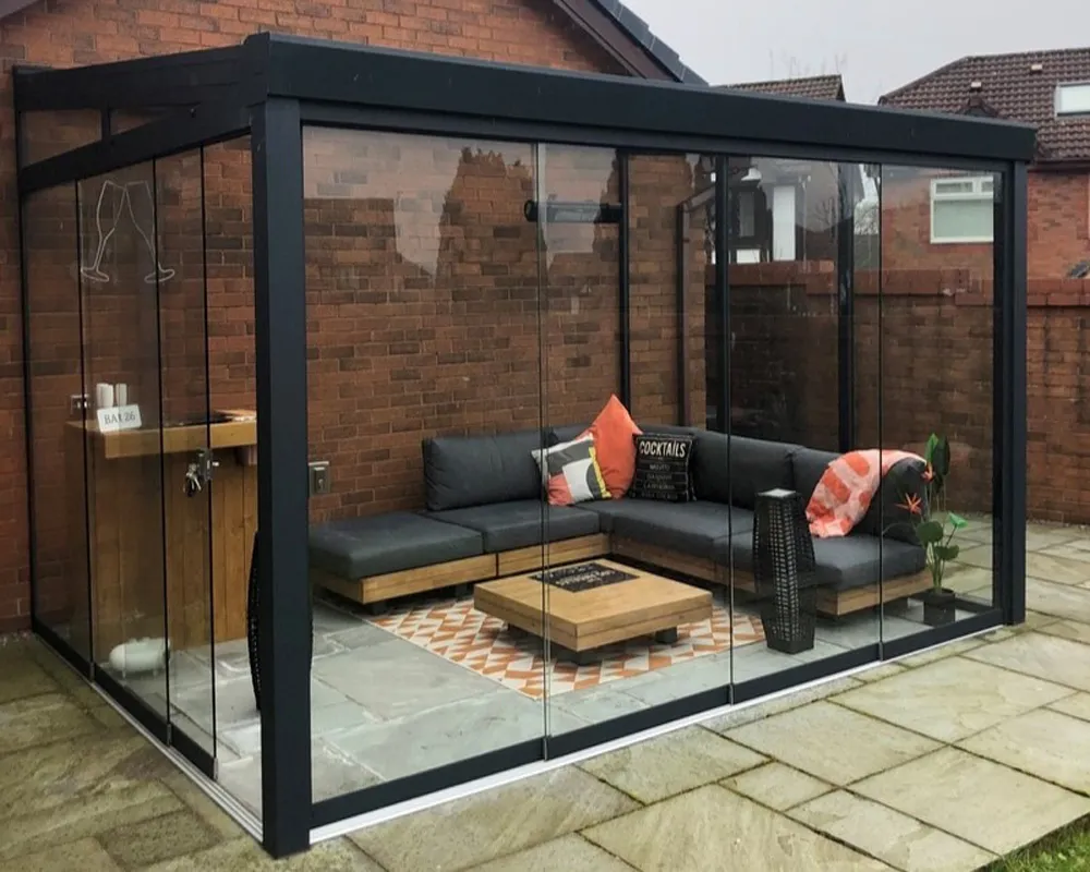 Panorama glass sunroom